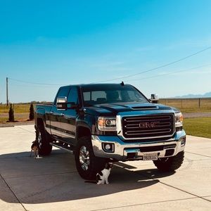 Meet your Posher, Amelia